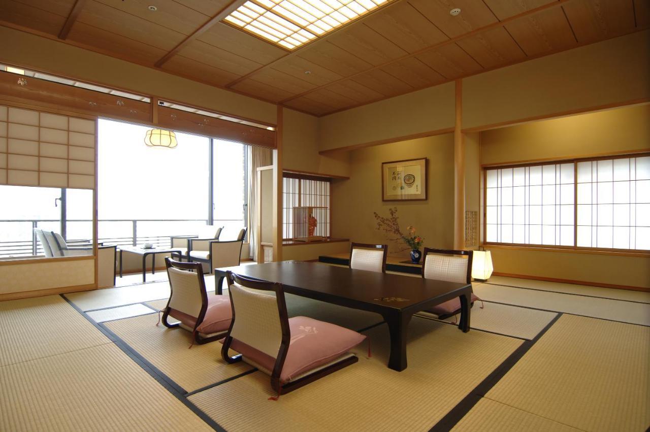 Wakamizu 4*