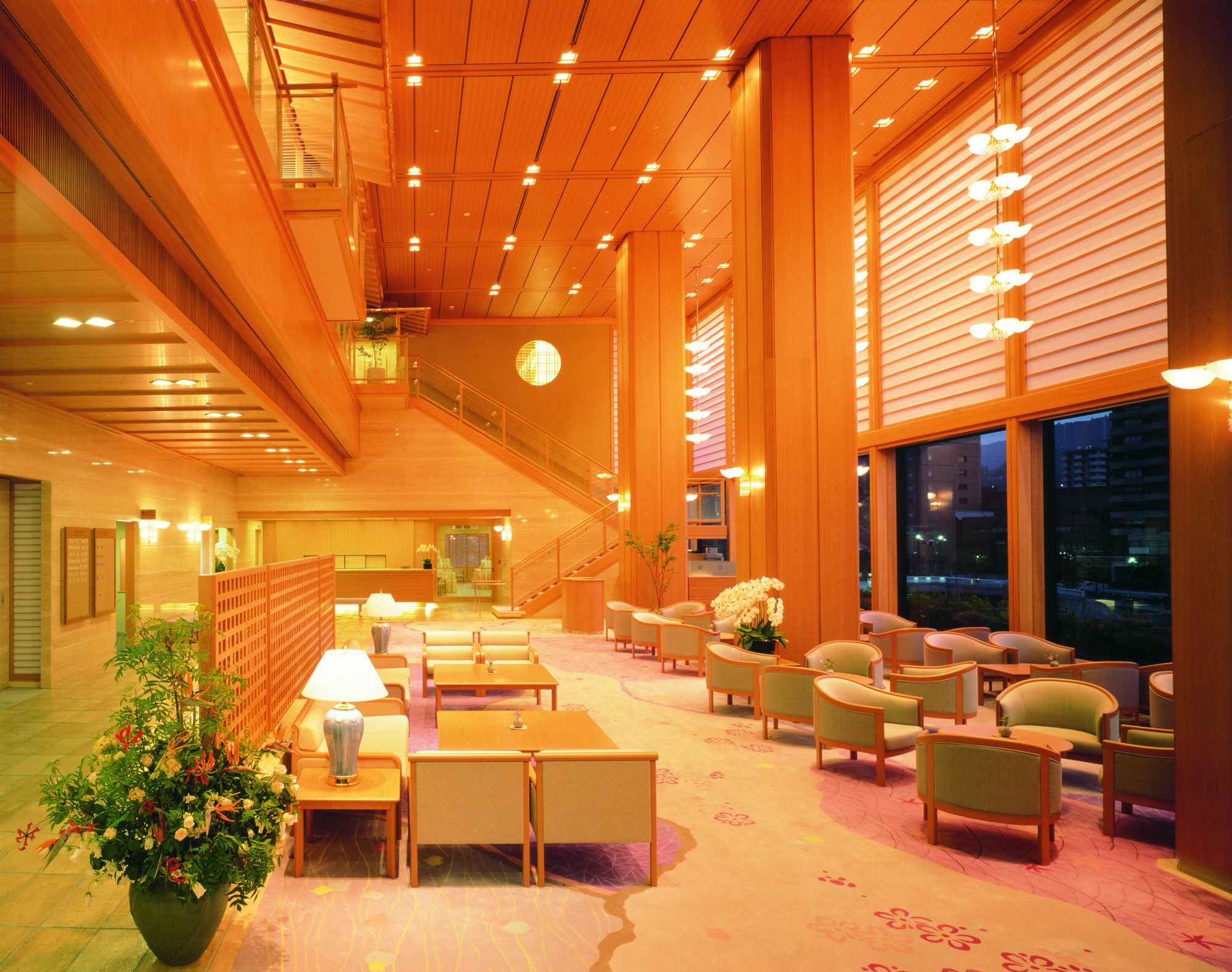 โรงแรมทะกะระซุกะ ออนเซน วากะมิซุ เรียวกัง